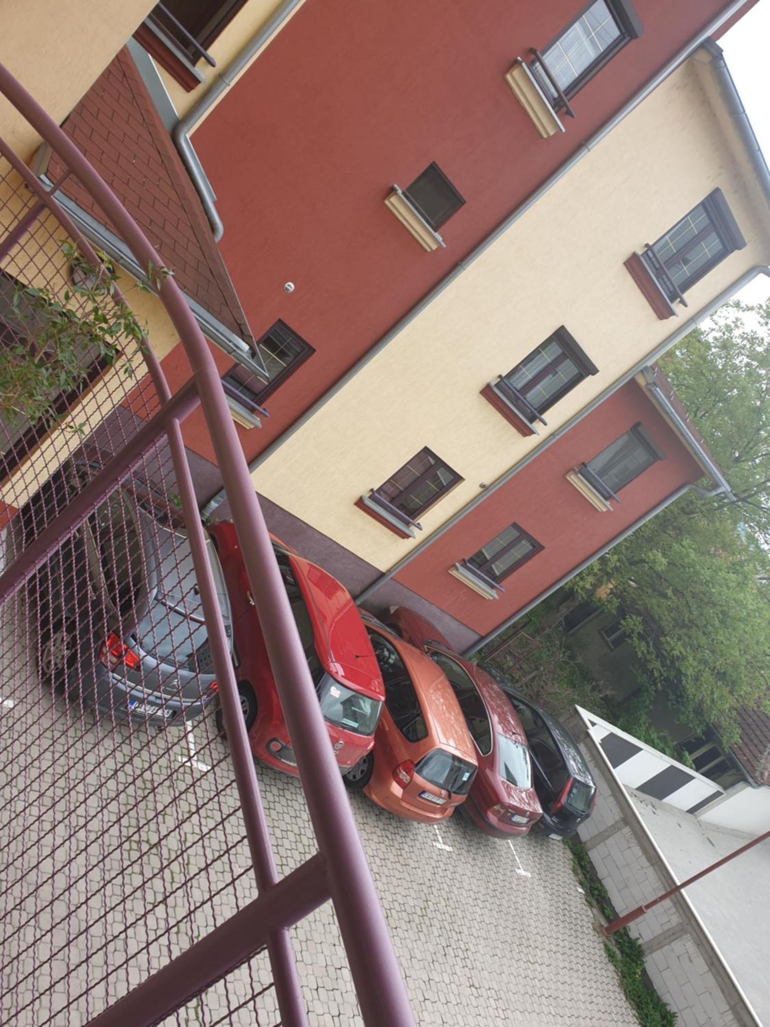 Lux Apartman Čačak エクステリア 写真