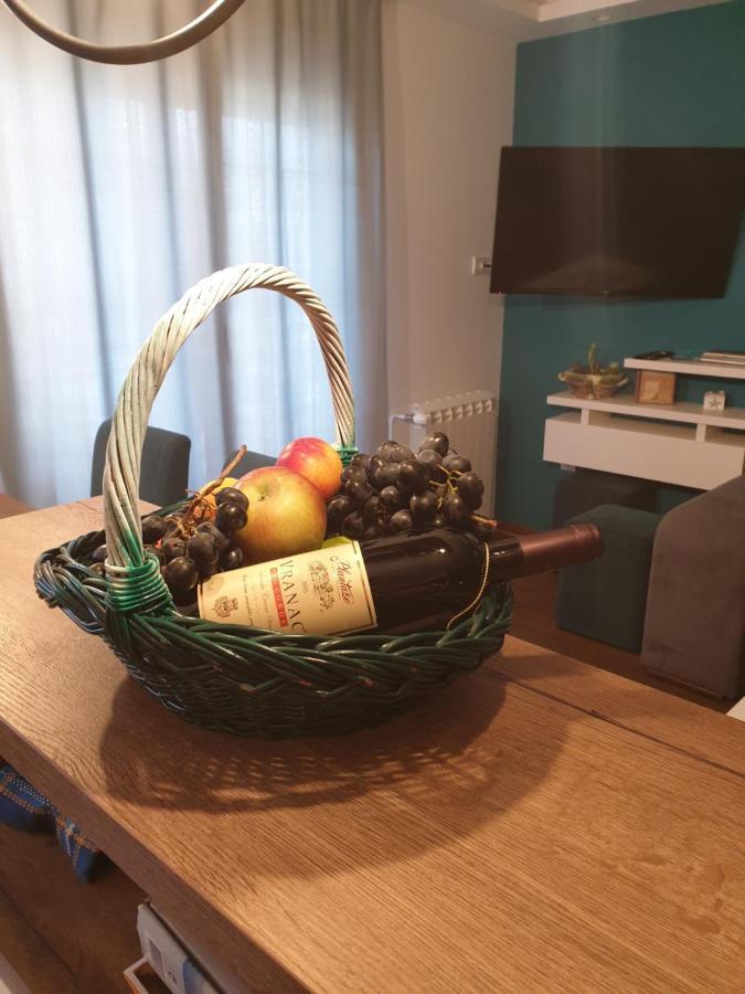 Lux Apartman Čačak エクステリア 写真